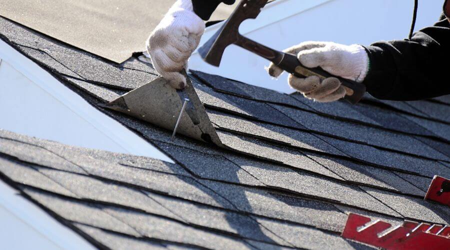 Professional residential roofers in Tiffin, IA